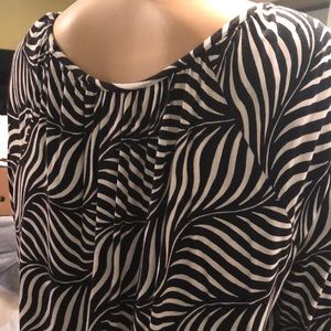 Michael Kors Black & White Print Top Size M